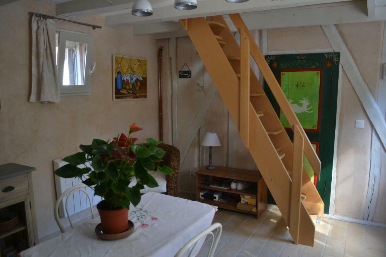 La Licorne Bed and Breakfast Lamarche-Sur-Saone Εξωτερικό φωτογραφία