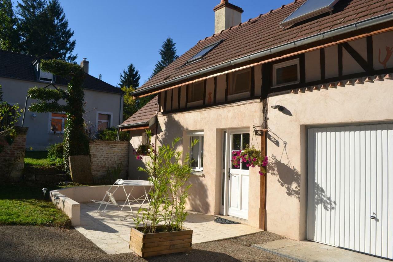 La Licorne Bed and Breakfast Lamarche-Sur-Saone Εξωτερικό φωτογραφία