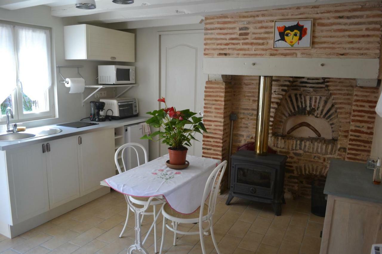 La Licorne Bed and Breakfast Lamarche-Sur-Saone Εξωτερικό φωτογραφία